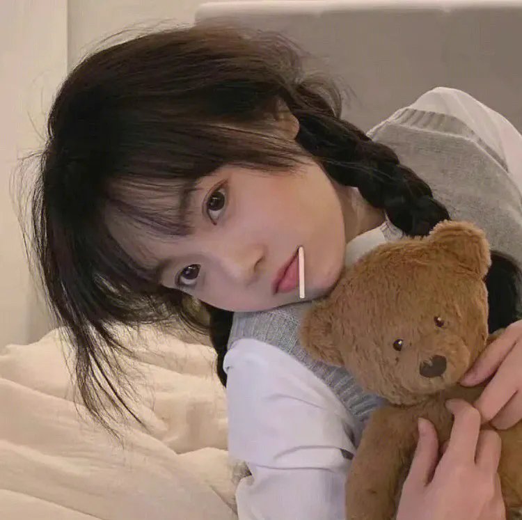 惊叫少女
